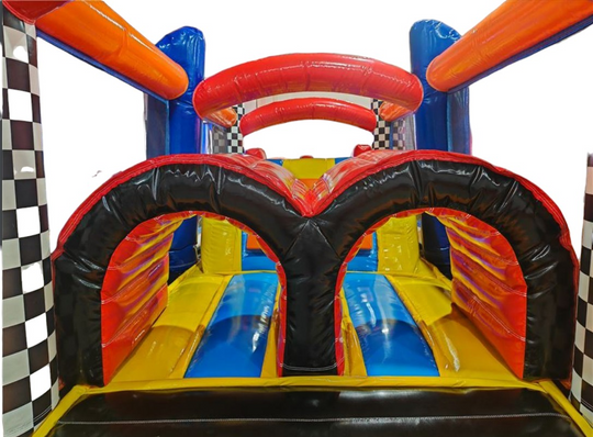 JEU GONFLABLE PETITE COURSE DE VOITURES PVC (disponible en mai)